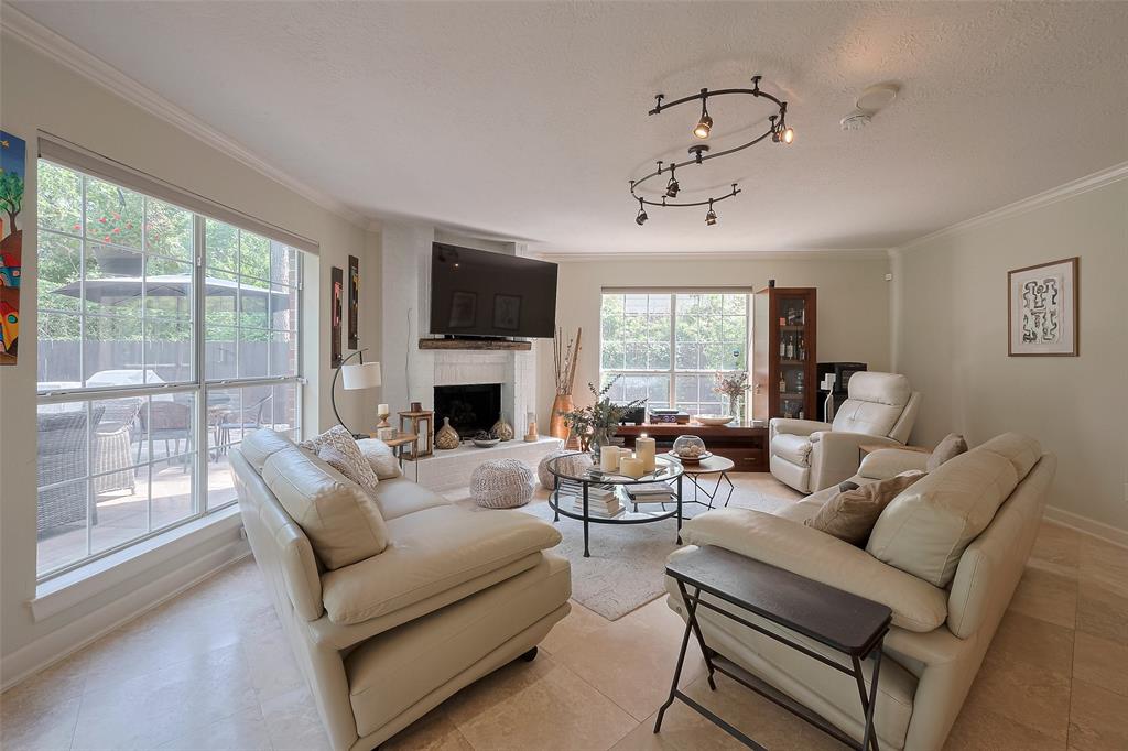 23 E Copper Sage Circle, The Woodlands, Texas image 8