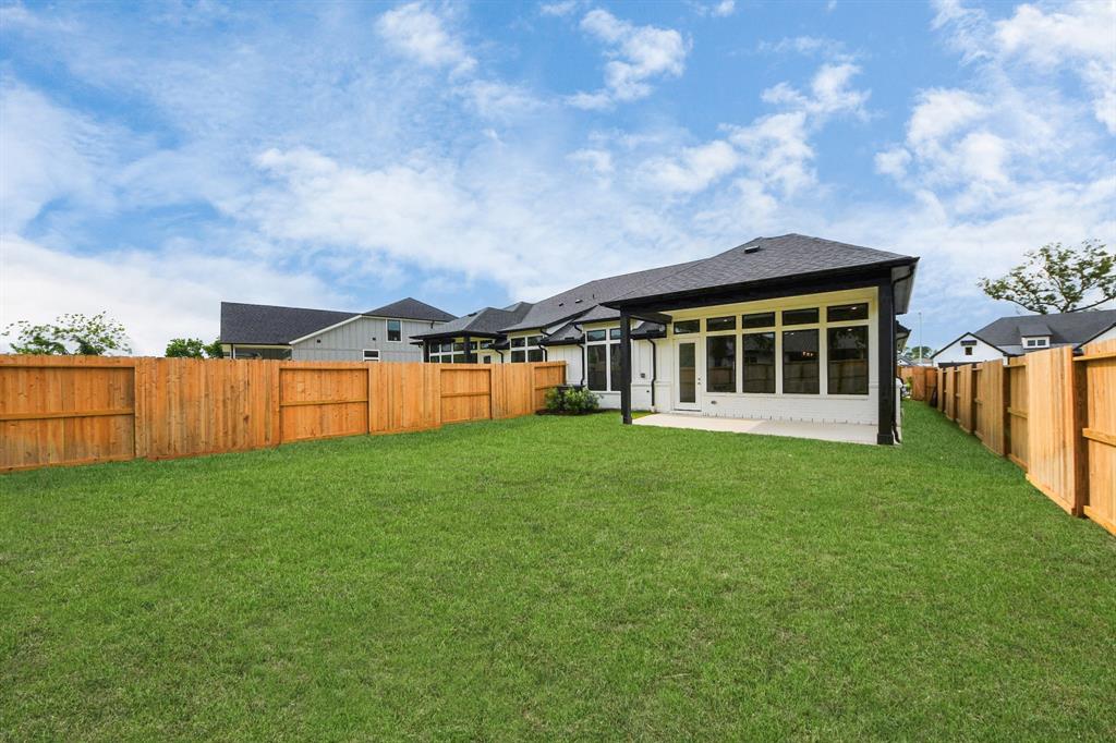 10319 Tranquil Lake Drive, Missouri City, Texas image 6