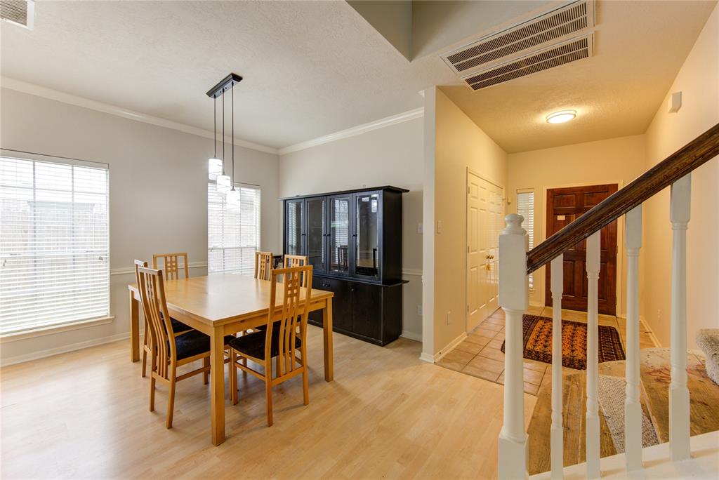 1635 Pebble Banks