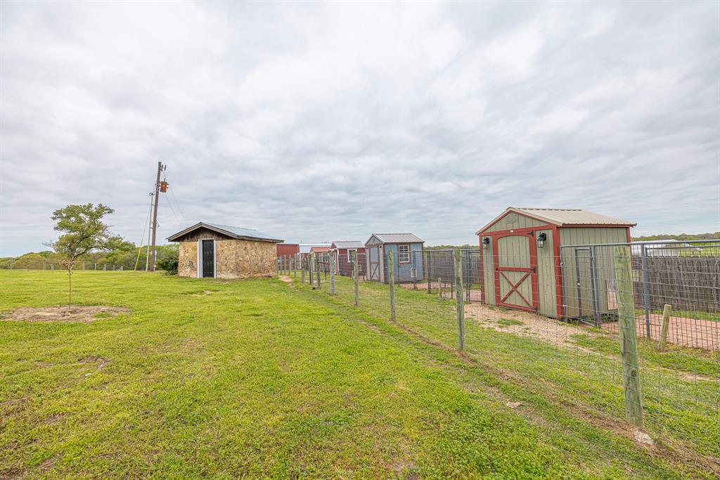 3209 W County Road 212, Buffalo, Texas image 49