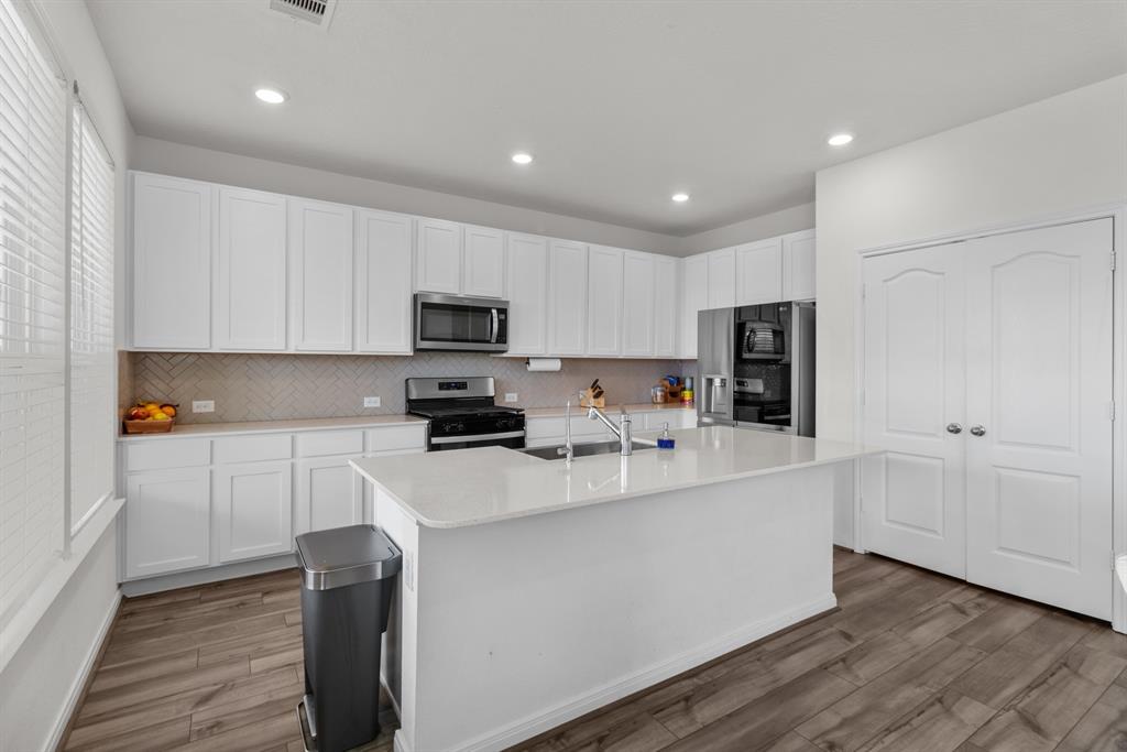 1103 Black Rail St St, La Marque, Texas image 4