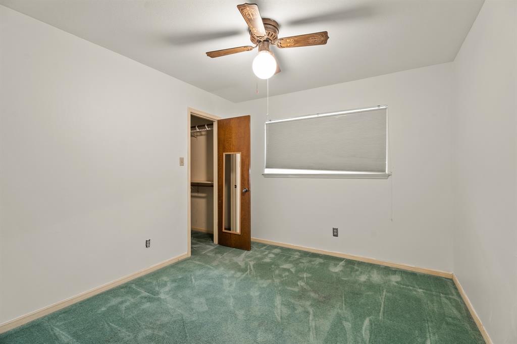 706 Quaker Drive, Friendswood, Texas image 13