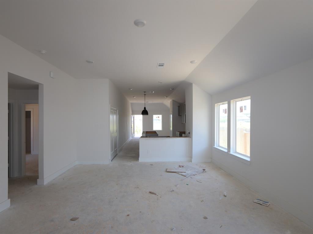 597 Copper Springs Drive, Magnolia, Texas image 3