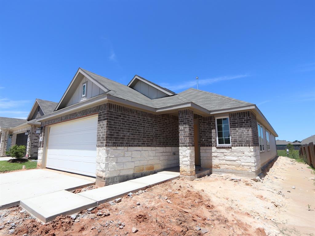 597 Copper Springs Drive, Magnolia, Texas image 8