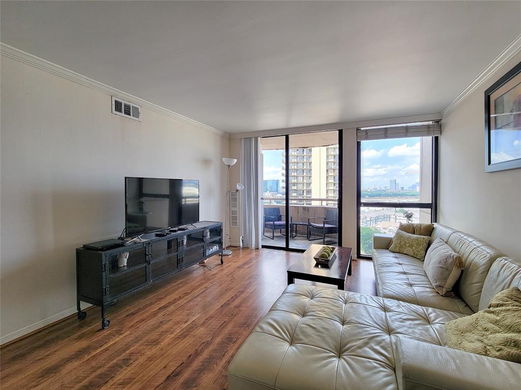 3525 Sage Road 1605