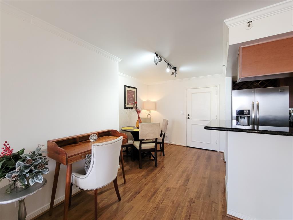 3525 Sage Road 1605