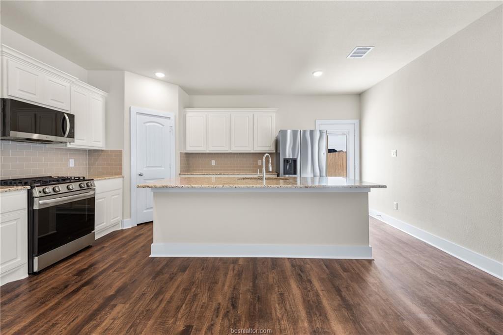 6114 Pocono Drive, College Station, Texas image 12