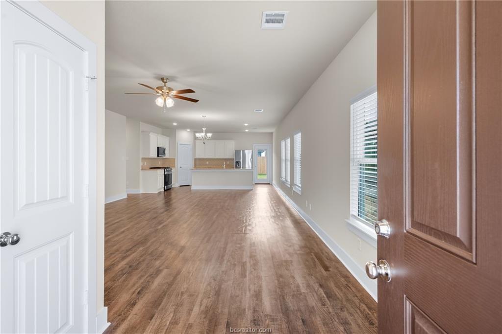 6114 Pocono Drive, College Station, Texas image 4