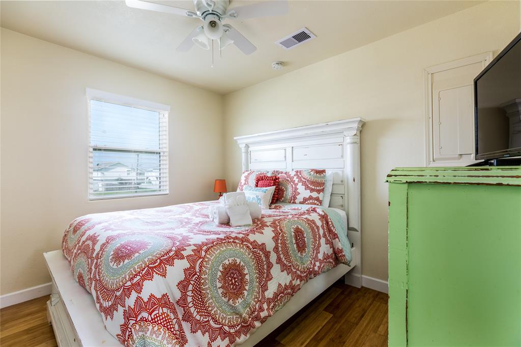 4215 San Jacinto Drive, Galveston, Texas image 17