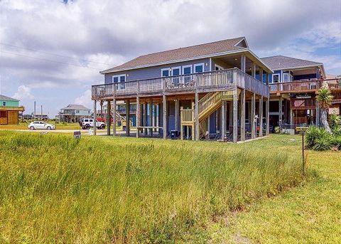 A home in Port Bolivar