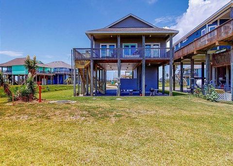 A home in Port Bolivar