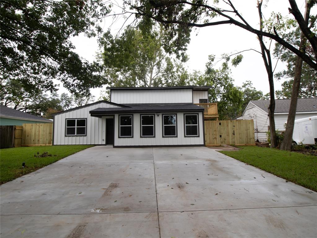 View Houston, TX 77092 house