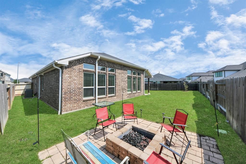 803 Altman Pass Lane, Rosenberg, Texas image 13