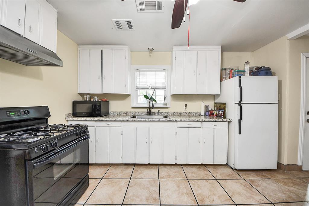 7934 Laura Koppe Road, Houston, Texas image 30