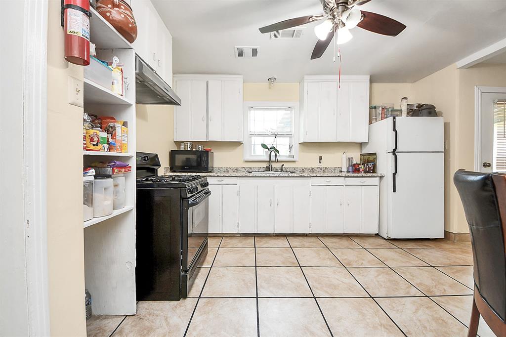 7934 Laura Koppe Road, Houston, Texas image 31