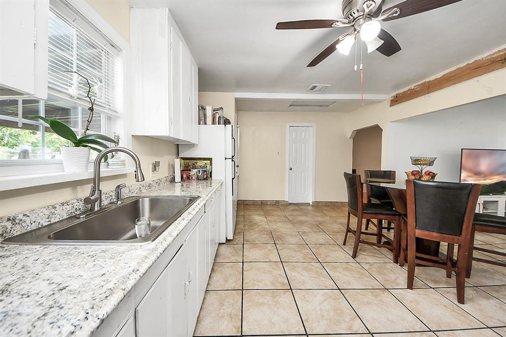 7934 Laura Koppe Road, Houston, Texas image 33