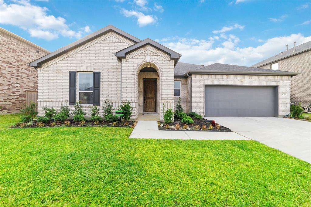 10730 Hidden Arrow Court, Humble, Texas image 2