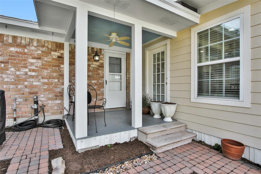 227 Crest Hill Drive, Conroe, Texas image 23
