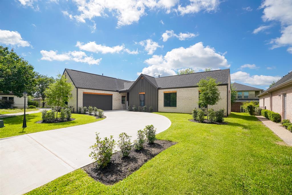 32 Englewood Court