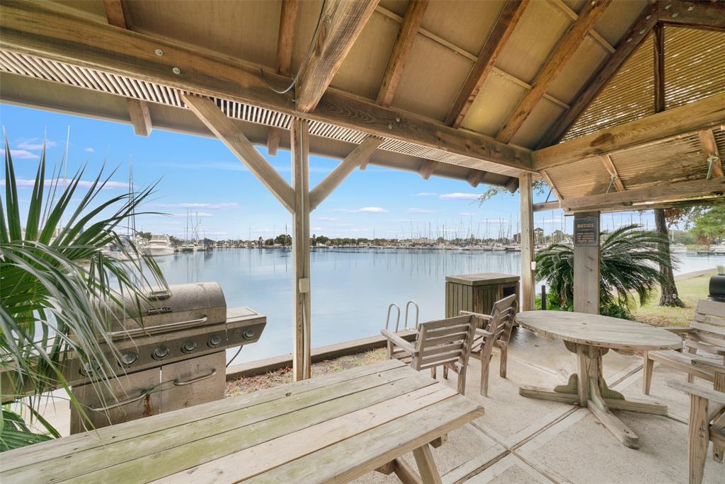 452 Mariners Drive, Kemah, Texas image 38