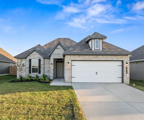 Photo of 1418 Lake Ridge Drive, Brenham, TX 77833 (MLS # 40161075) Photo of 1418 Lake Ridge Drive, Brenham, TX 77833 (MLS # 40161075)