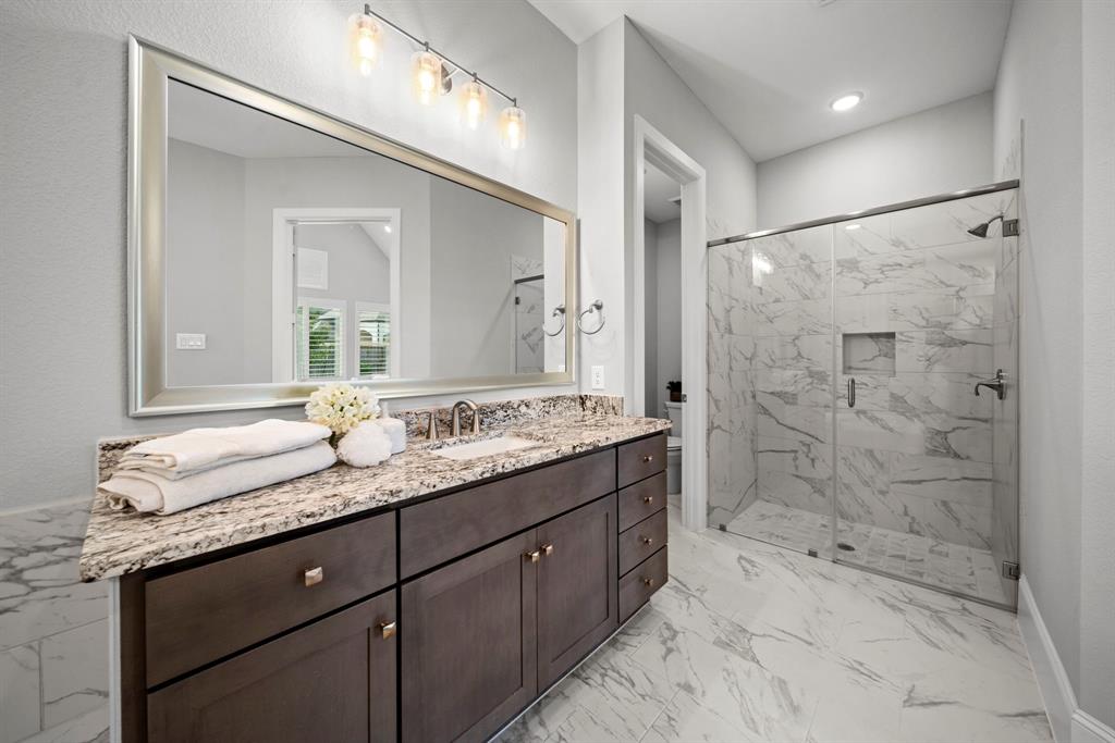 2310 Desert Holly Drive, Katy, Texas image 27