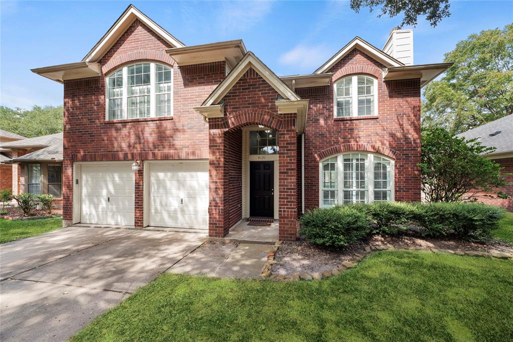 4131 N New Meadows Drive, Sugar Land, Texas image 2