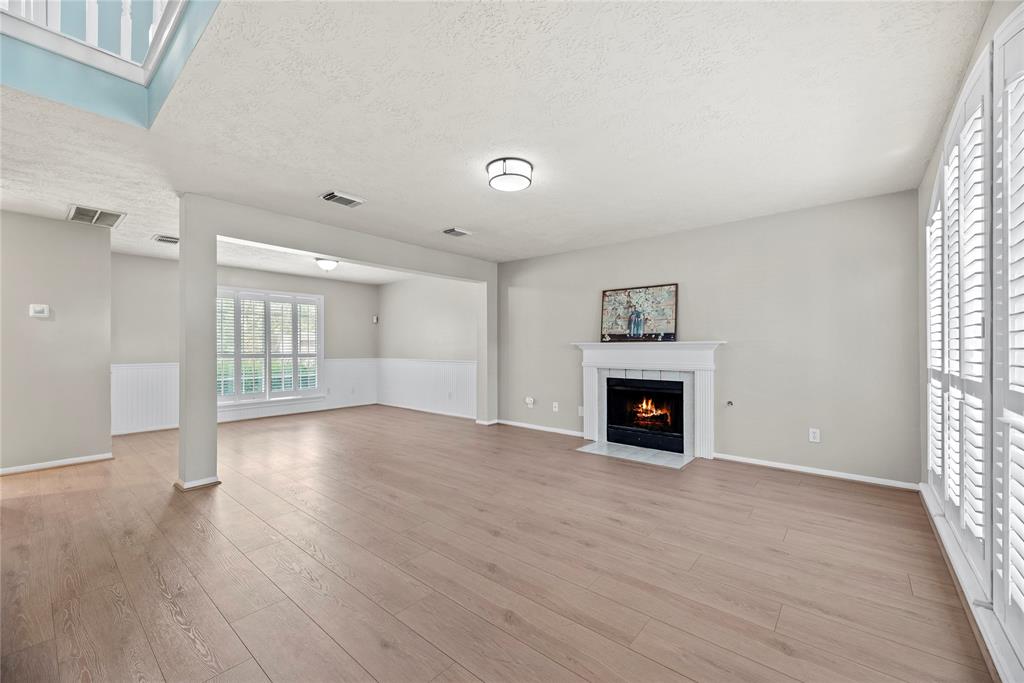 4131 N New Meadows Drive, Sugar Land, Texas image 4