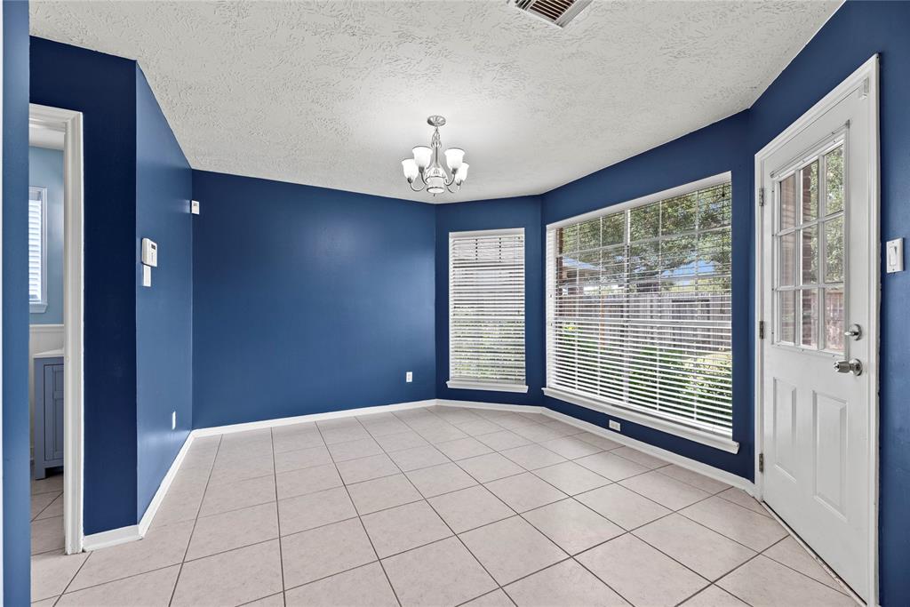 4131 N New Meadows Drive, Sugar Land, Texas image 13