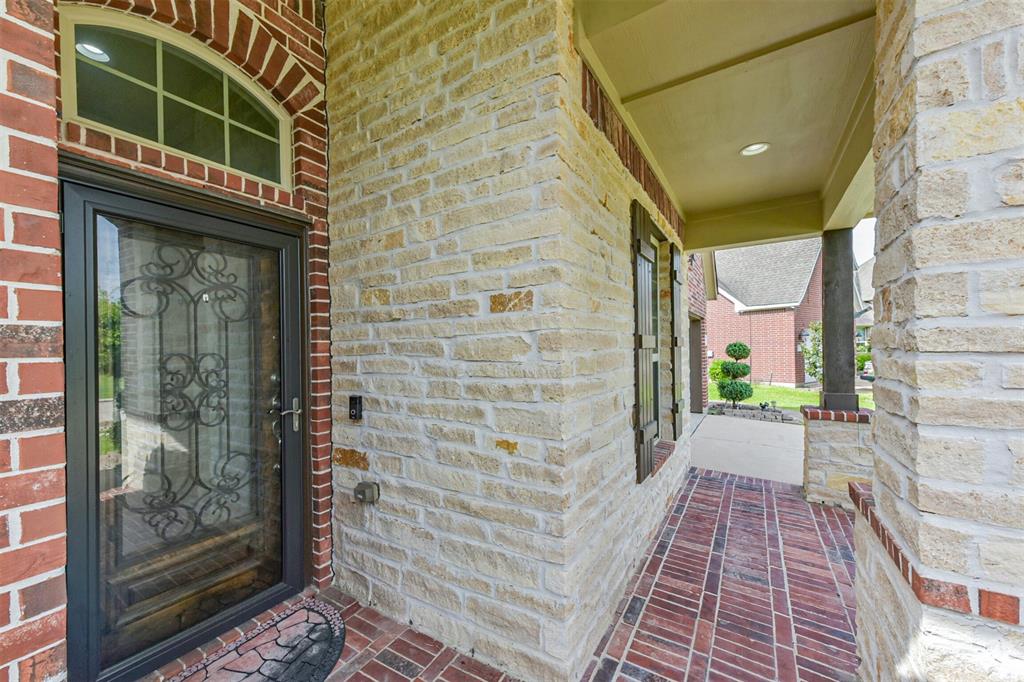 623 Aquilla Square