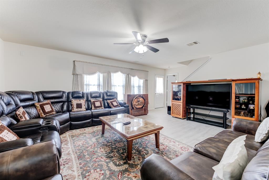 16758 N Rail Drive, Conroe, Texas image 6