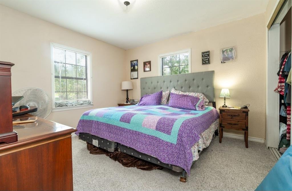 716 Old Angleton Road, Clute, Texas image 9