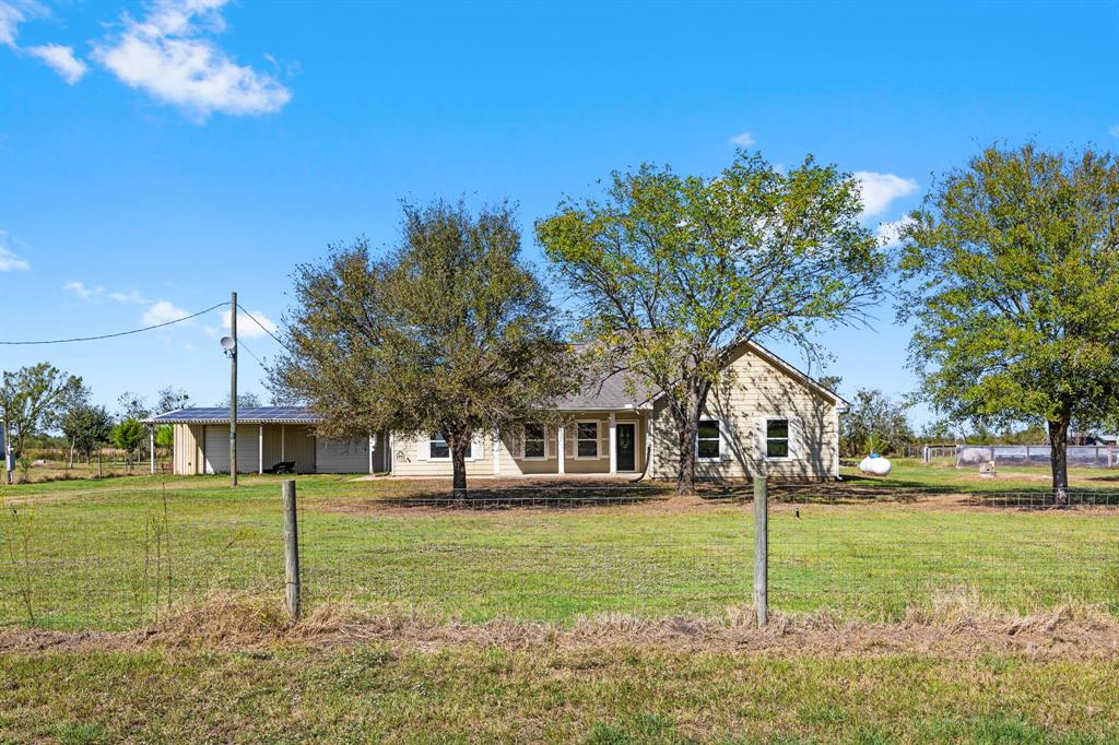 1821 Granada Road, Sealy, Texas image 7