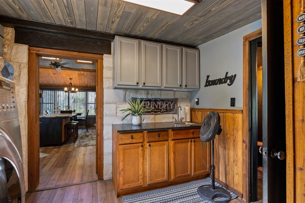 22 Indian Creek Loop, Kerrville, Texas image 15