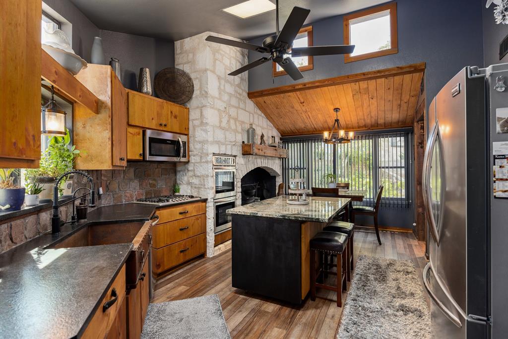 22 Indian Creek Loop, Kerrville, Texas image 10