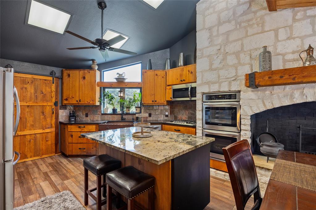 22 Indian Creek Loop, Kerrville, Texas image 13