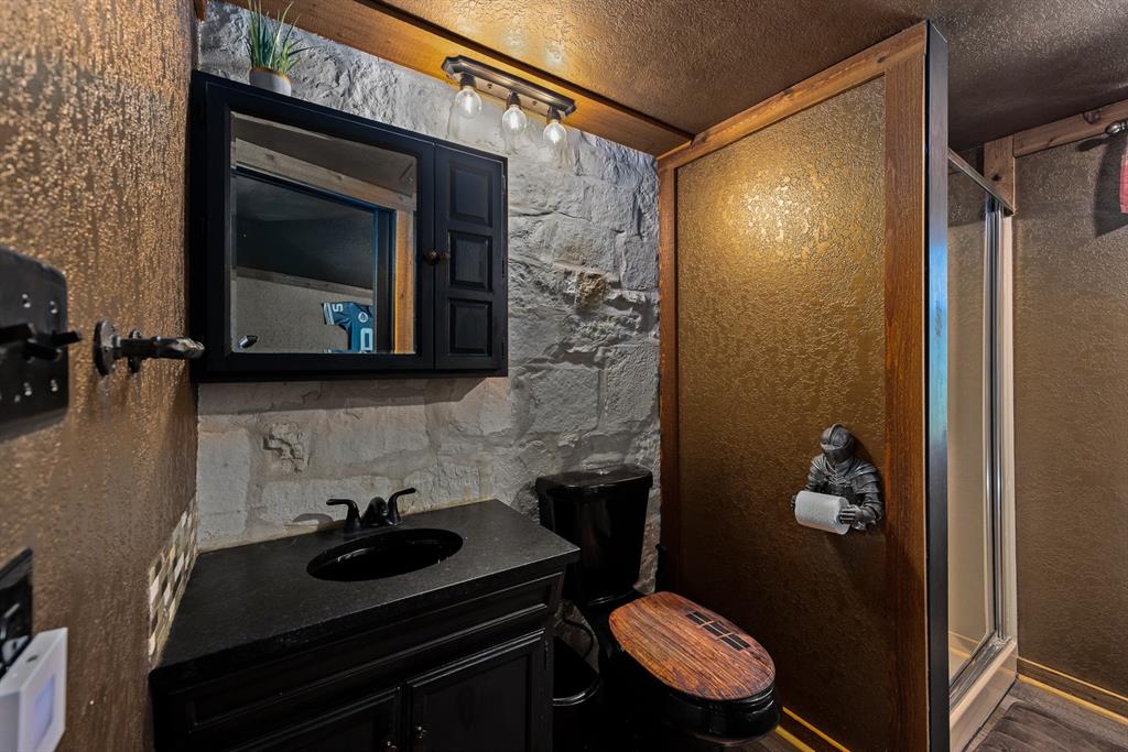 22 Indian Creek Loop, Kerrville, Texas image 17