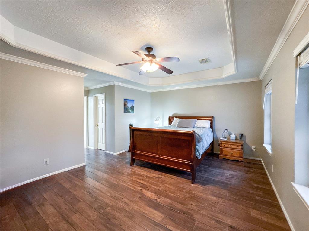 2007 S Mission Circle, Friendswood, Texas image 12