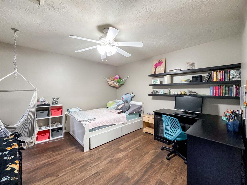 2007 S Mission Circle, Friendswood, Texas image 16