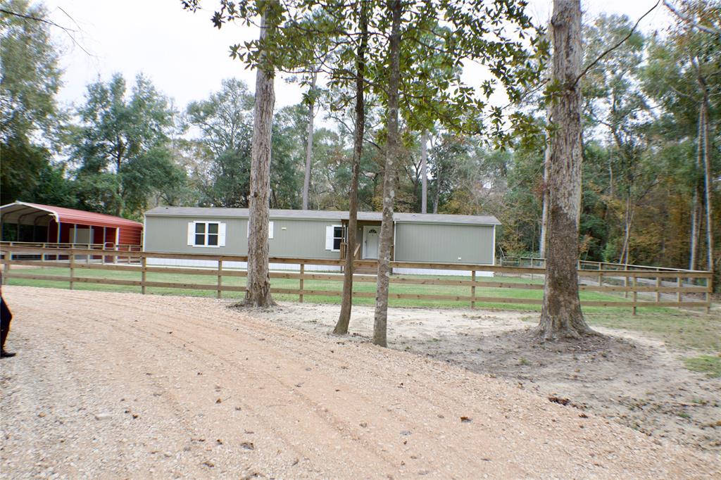 1280 Beverly Drive, Shepherd, Texas image 1