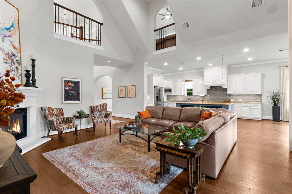 property-search 3 3618 Apple Point Place