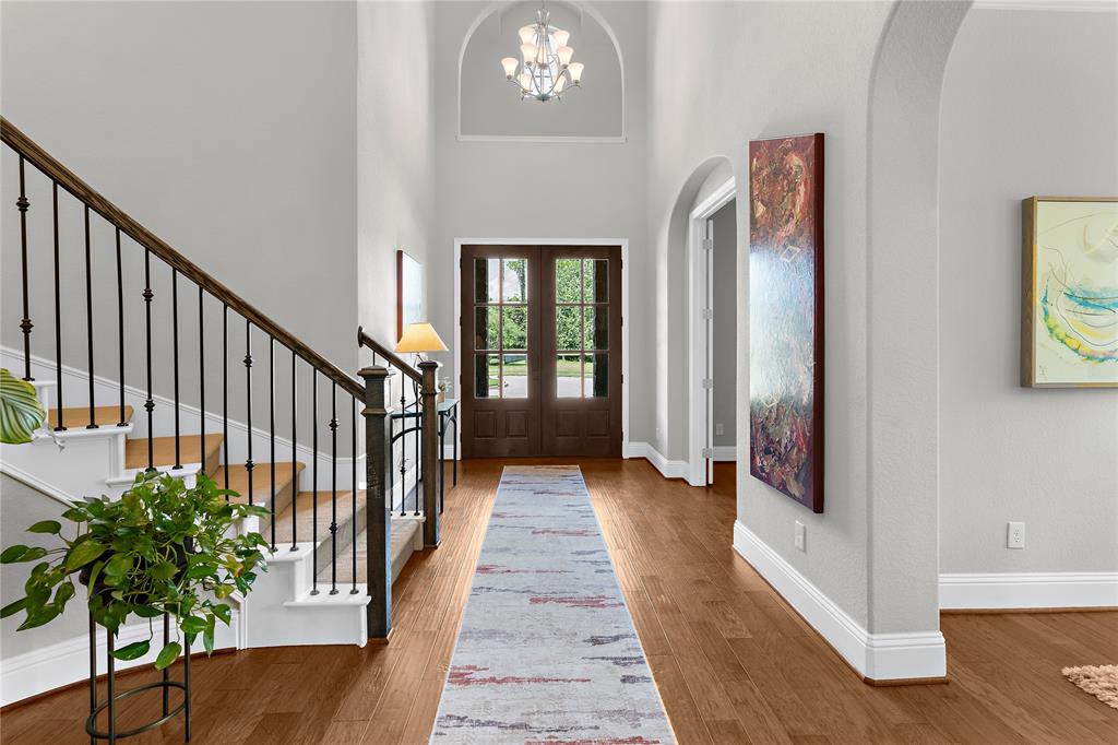 property-search 1 3618 Apple Point Place