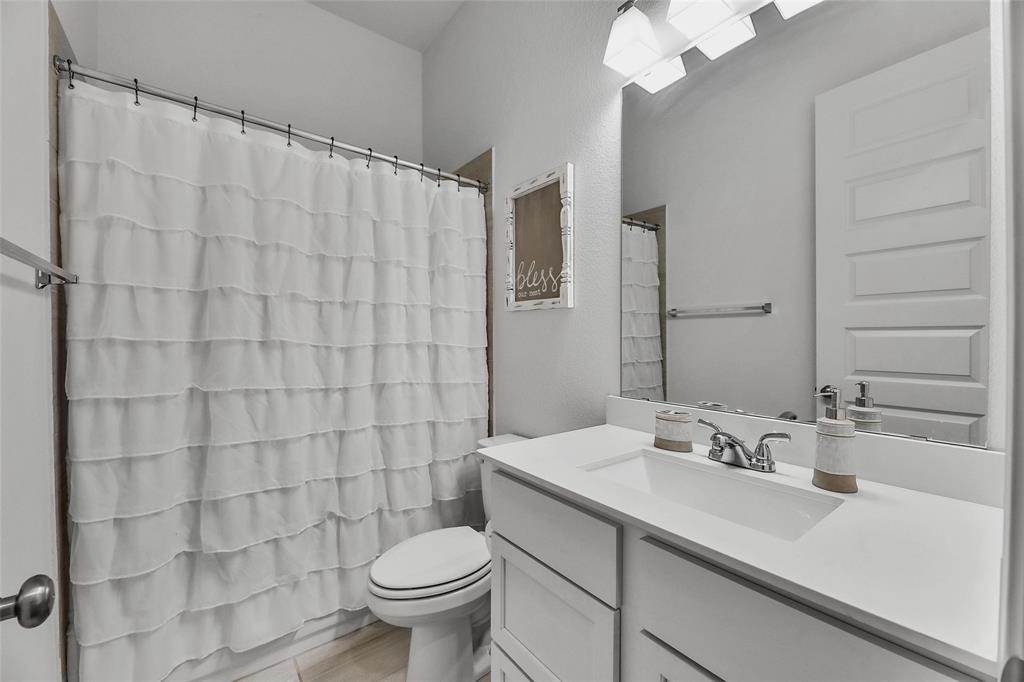 23638 Sage Villa Drive, New Caney, Texas image 34