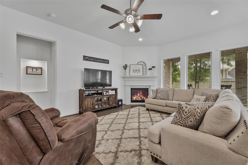 23638 Sage Villa Drive, New Caney, Texas image 10