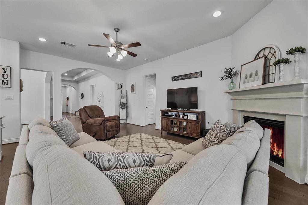 23638 Sage Villa Drive, New Caney, Texas image 11