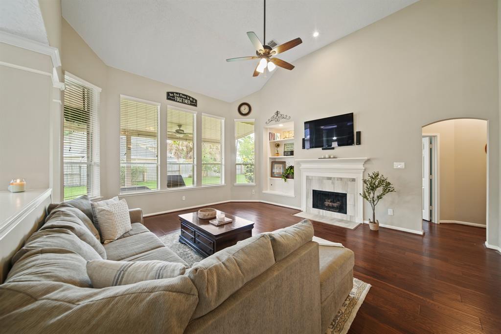 9602 Randon Lane, Missouri City, Texas image 13