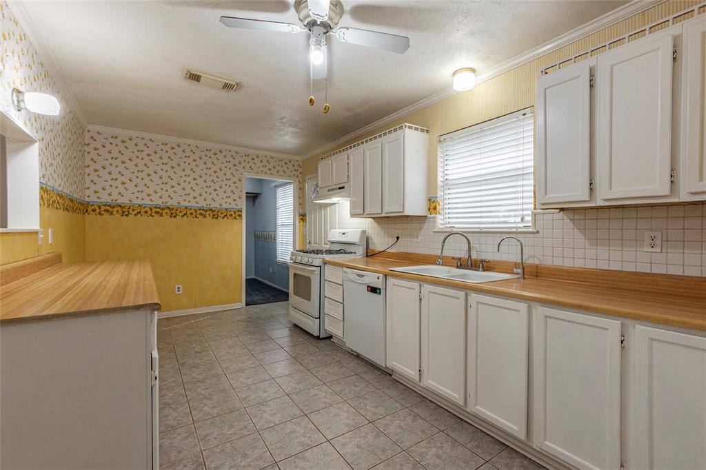 1625 County Road 284, Alvin, Texas image 13