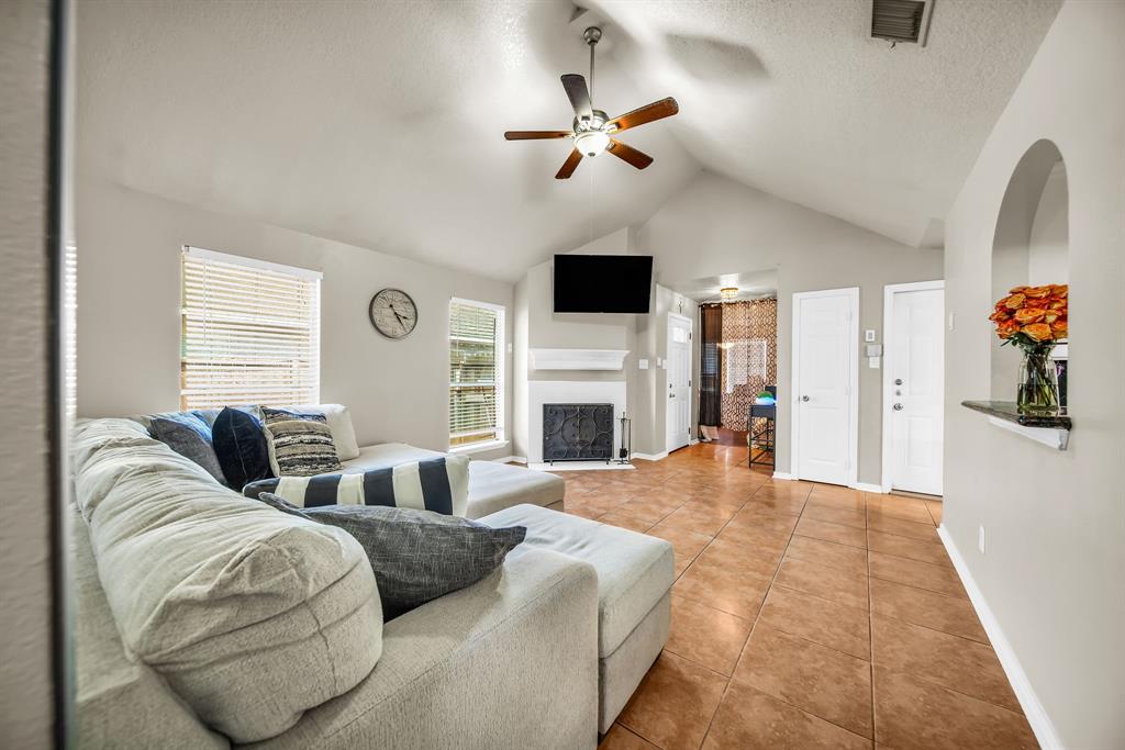 15153 Grassington Drive, Channelview, Texas image 4