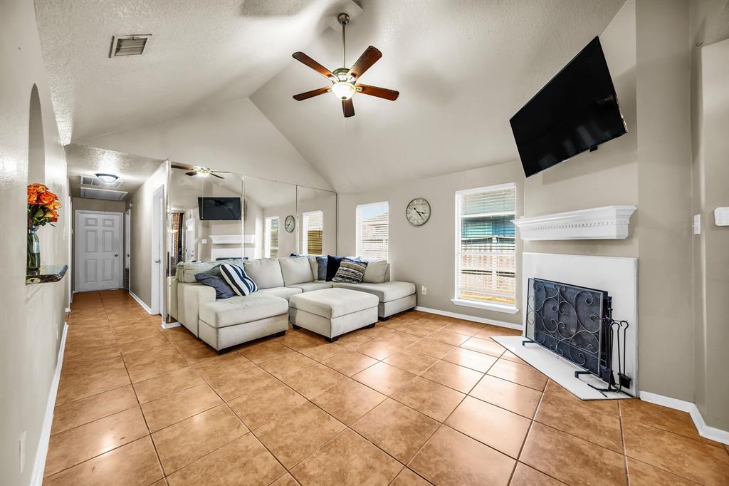 15153 Grassington Drive, Channelview, Texas image 3