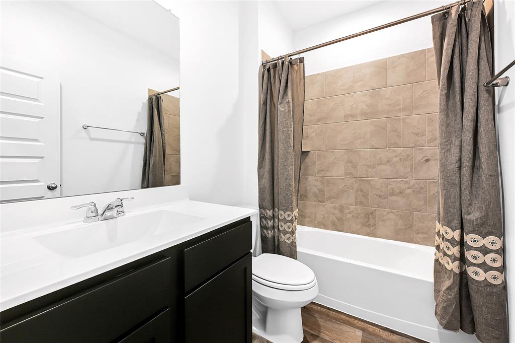 4516 Waving Willow Way Way, Rosenberg, Texas image 18